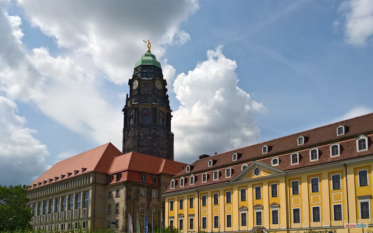 Rathaus und Gewandhaus